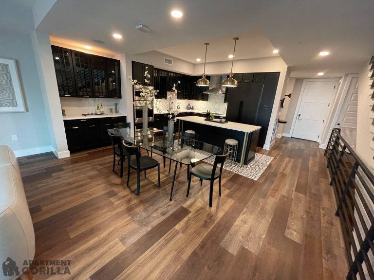 River Oaks / Upper Kirby Luxury Highrise
