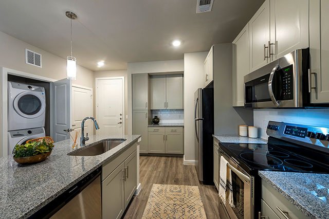 Brand NEW In Richmond, TX! Luxury Midrise Apartments For Rent | 6 Wks FREE