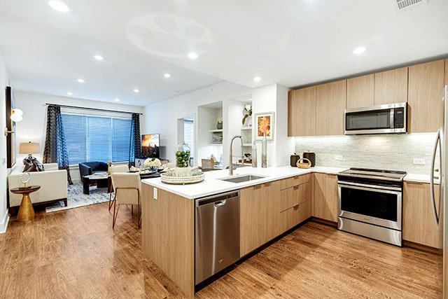 Brand NEW Montrose Luxury Midrise Apartment | 6 Wks FREE | FREE MOVE