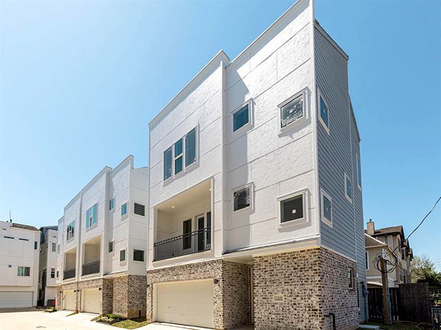 Brand NEW Midtown Townhomes | 77004 | FREE Move Approved